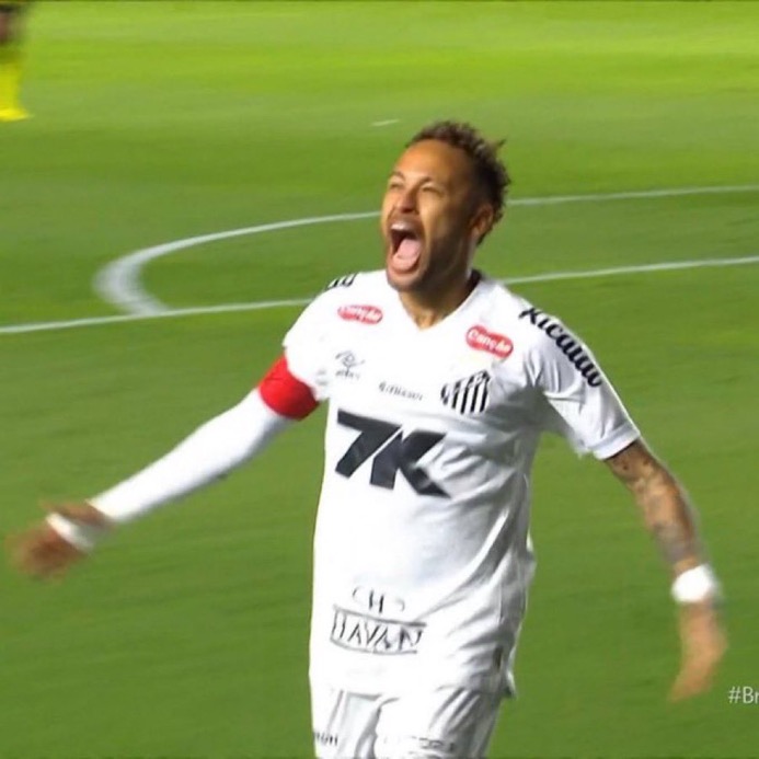 TouchlineX's tweet image. 📸 - GOOOOAAAAAALLL!!! NEYMAR SCORES AFTER 4 MINUTES AGAINST MIRASSOL!!!!

THE PRINCE OF FOOTBALL IS BACK!!!!