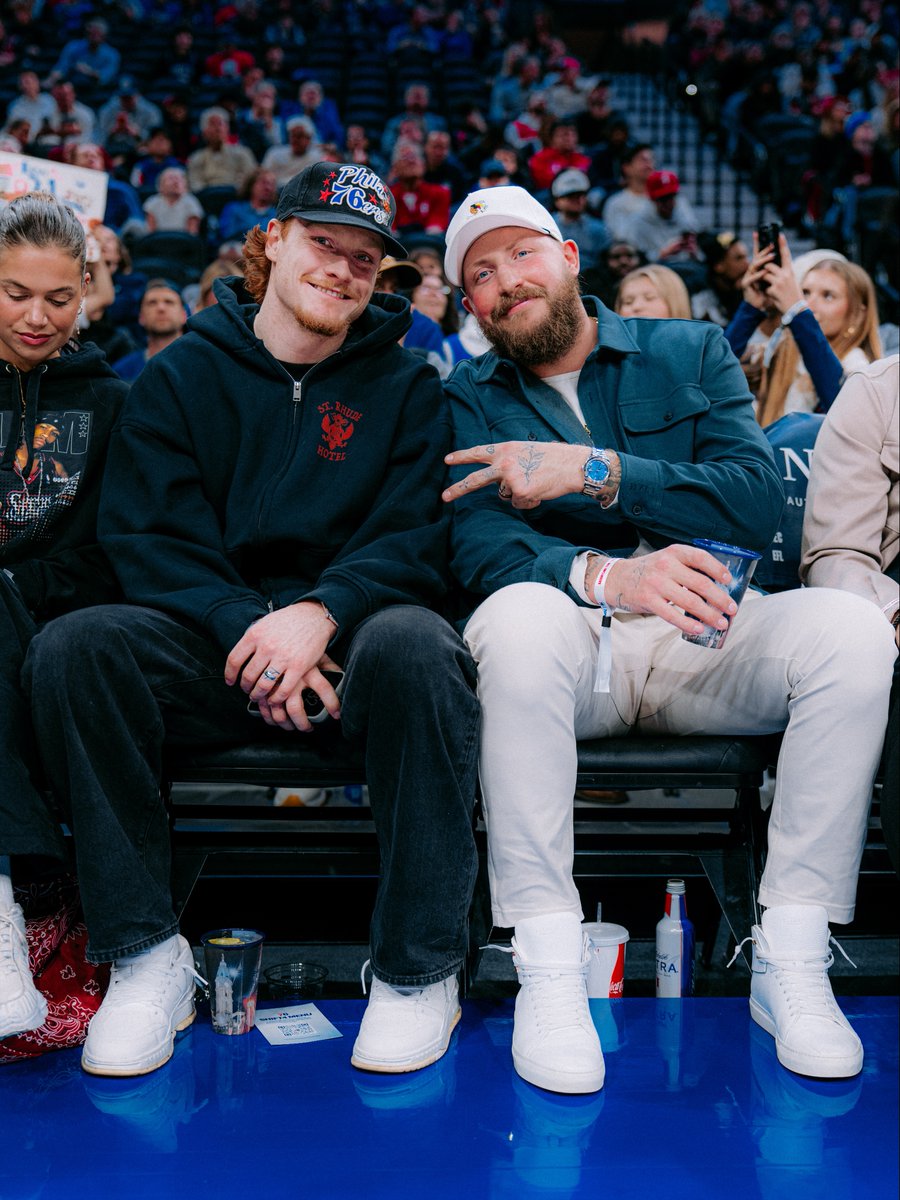 brotherly love 🤝
@NHLFlyers & @Eagles