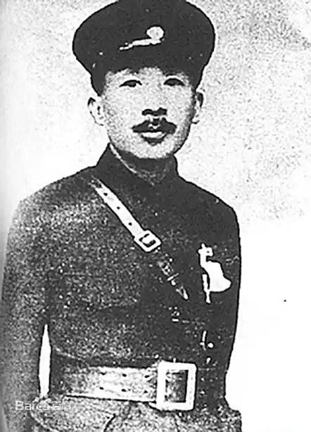 BeijingDai's tweet photo. Japanese say that Chinese are impolite towards Japanese diplomats. Let's take a look at how Japan treated Chinese diplomat.
  
In 1928, there was no war between China and Japan. The KMT government, now in Taiwan, was attempting to unify China, while the Japanese supported some other China warlords to prevent the KMT from unifying China. The person in the right photo was named Cai GongShi, he was ordered by Chiang Kai shek to go to Jinan for diplomatic negotiations with the Japanese. The Japanese brutally killed him by cutting his nose, ears, and eyes, as well as his 16 followers. 

Now Japanese diplomat have at least returned to Japan in their entirety.