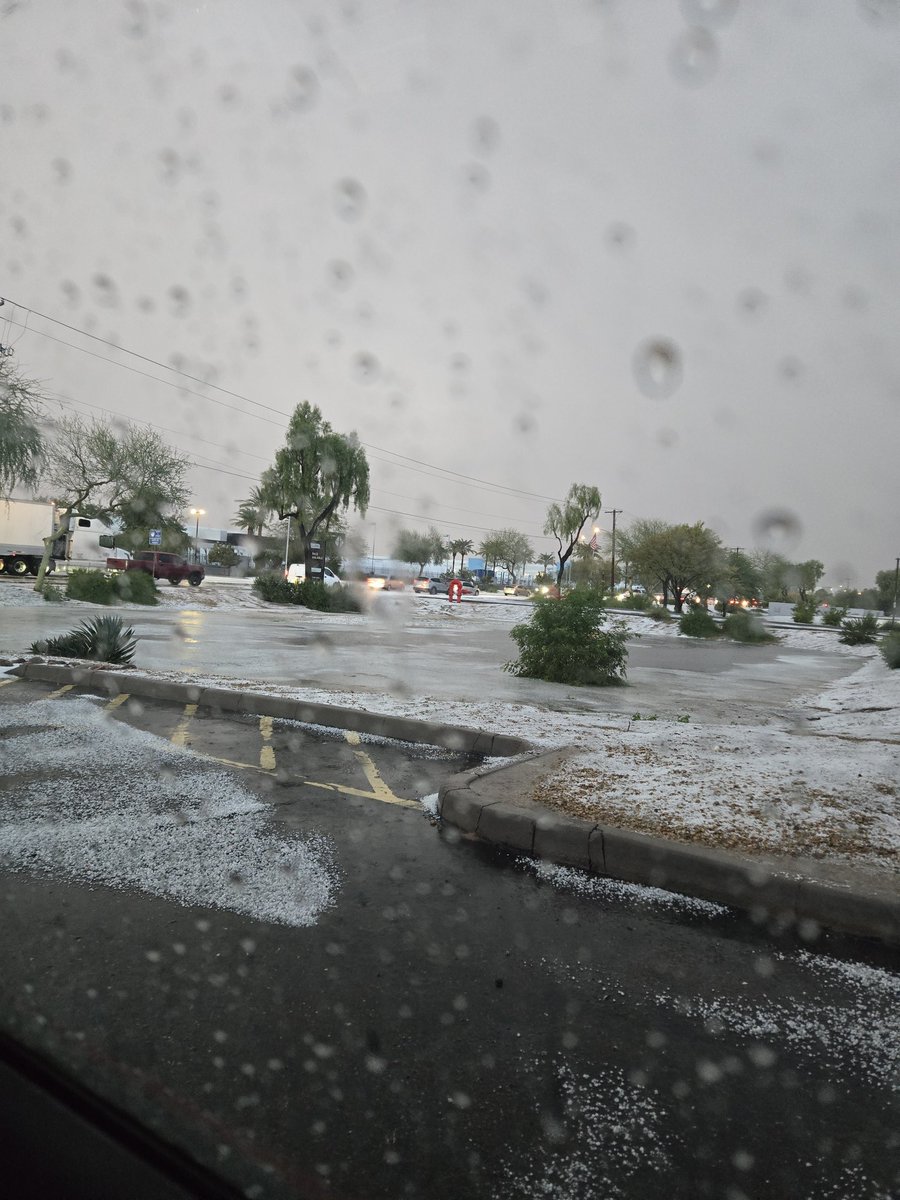 fleurycheetah's tweet photo. @azfamily 75th ave and van buren https://t.co/5fZVdEs4CC