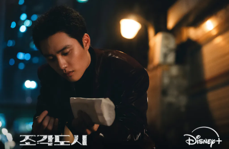 bitboardtop's tweet image. D.O. takes on his first-ever villain role in 
The Manipulated and debuts at #2 on the BitboardChart Male Actor ranking!

Vote for your star now on BitboardChart! 

#Bitboard #BitboardChart #DO #TheManipulated