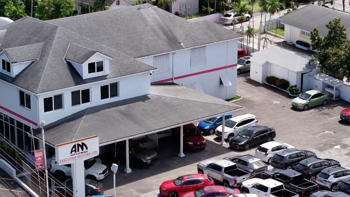 OurNewsRev's tweet image. Alongside the obvious warning not to drink and drive, Automall’s Service Manager and Technical Trainer, John Lenord Henderson, shared a key reminder: road safety starts long before you pull out of the driveway. 

ournews.bs/a-well-service…