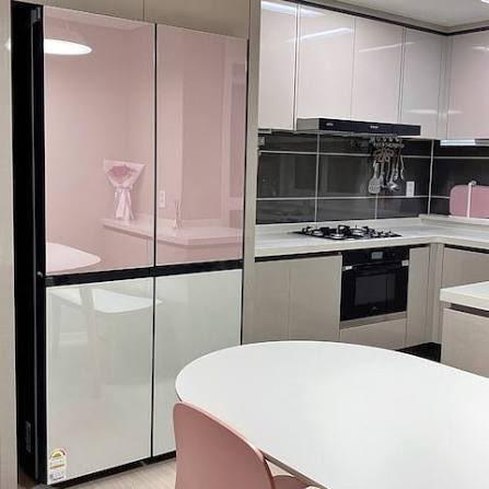 yoyo_eon's tweet image. 제가 짜잔님이라면
이런거🥺
걍 저에 로망..
비스포크 핑크나 스메그 핑크!!