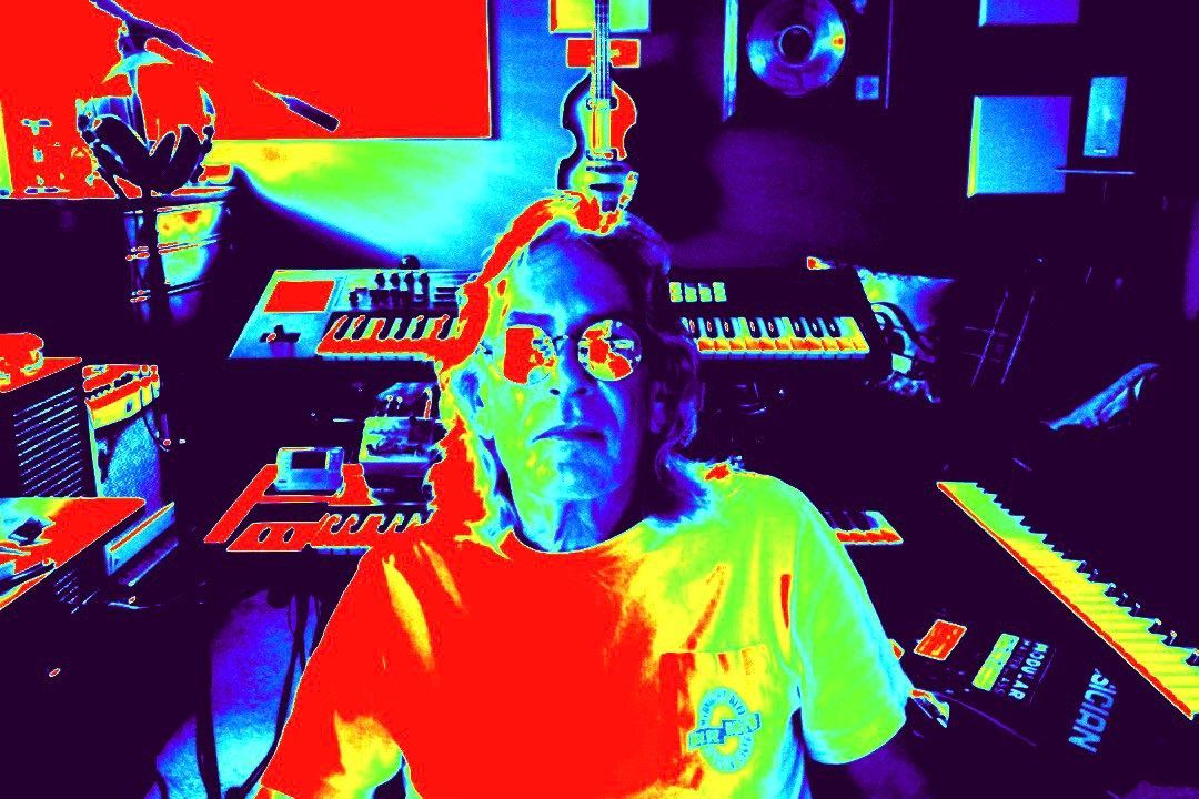 WdnfP's tweet image. 2️⃣ HOURS of RADIO 📡 you NEED TO HEAR👂  begins NOW! The TONY SOUNDS PROJECT is UNDERWAY! Rediscovers #howradioshouldsound 📻 

STREAM: s4.radio.co/sf2430a01b/lis…  

Followed at 🔟 PM by MUSIC SO NEW IT STILL HAS THE CHORD 👶