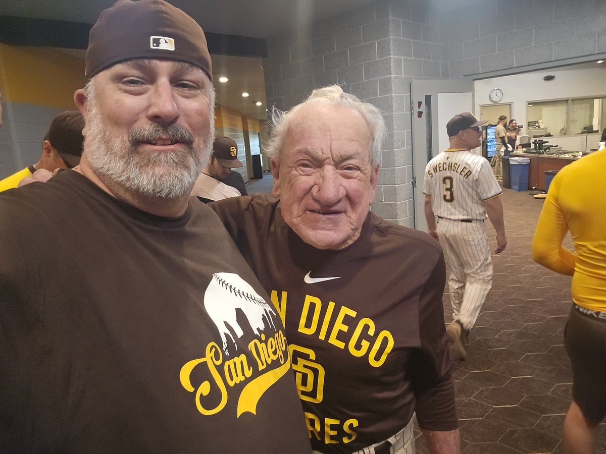 kenmarone's tweet photo. I have so many great memories of RJ. I spent almost every Sunday in his backyard after Barry Zito. Dents on his shed, him standing where I land so I stay closed to spitting tobacco juice on my cleats. He will be missed. Glad I got to spend sometime with him at Fantasy camp. https://t.co/CgzXskum49