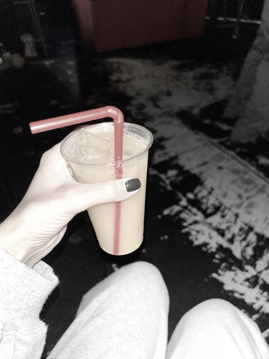 vim_hinako's tweet image. 爆音の中タトゥーを彫られるおもろい経験をしてきた❄️