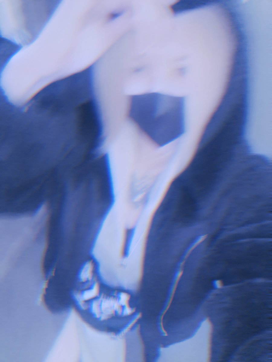 vim_hinako's tweet image. 爆音の中タトゥーを彫られるおもろい経験をしてきた❄️