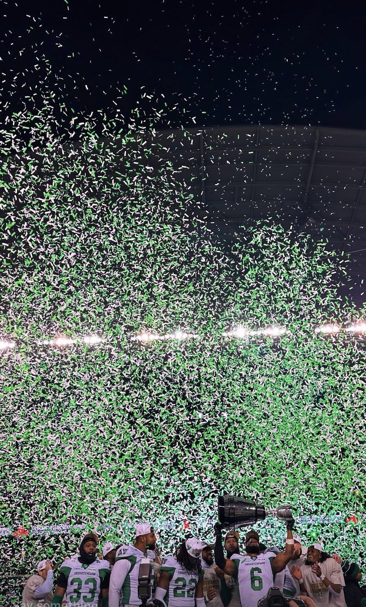 jthurm_20's tweet photo. 2X GREY CUP CHAMPION🏆🏆
I LOVE YOU RIDER NATION!! https://t.co/9xDdfGE7Dg