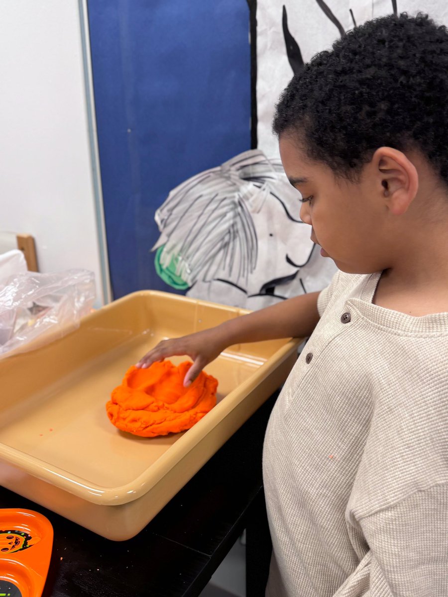 RCPS_EarlyLearn's tweet image. “Afterschool magic is happening—come see the creativity in action!”
#afterschool #magnets #create #pat #dph