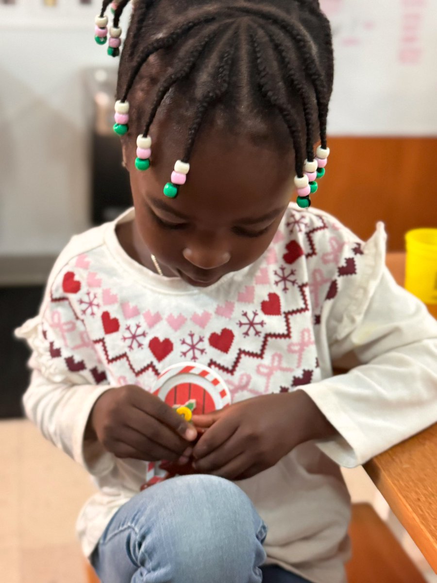 RCPS_EarlyLearn's tweet image. “Afterschool magic is happening—come see the creativity in action!”
#afterschool #magnets #create #pat #dph