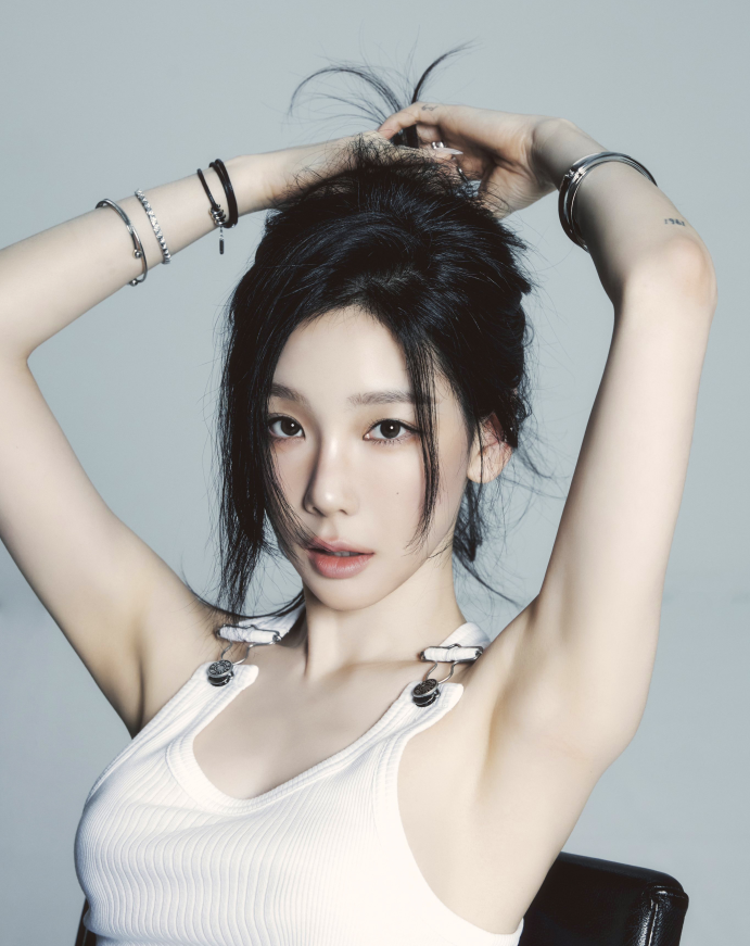 zeeseo_gg's tweet photo. Mouth fixation 💋

#Taeyeon #AI https://t.co/BNrXMISpHh