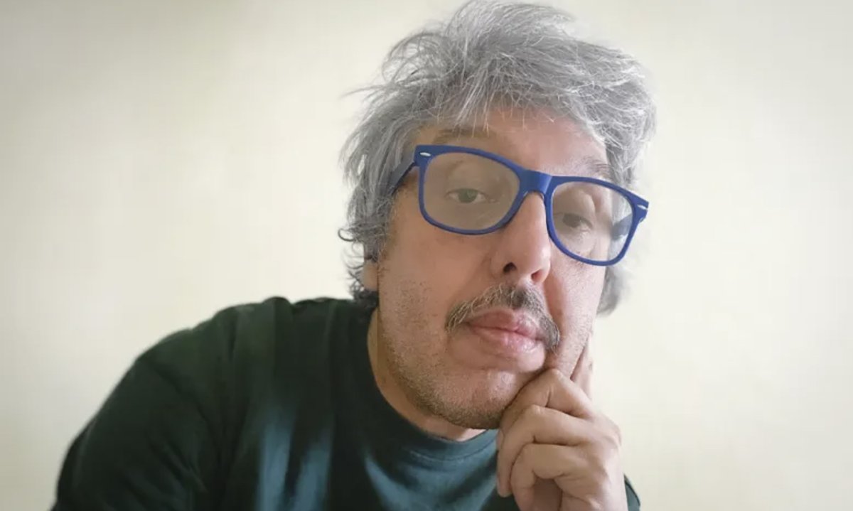 Cultura
Memoria, infancia y violencia en el norte: “El cabrito”, la nueva novela de Juan Luis Salinas 👉 revistacloset.cl/web/2025/11/17…