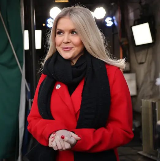 RightScopee's tweet image. 🚨BREAKING: Karoline Leavitt just called for Voter ID’s to be required and Mail in Ballots to be banned.

Do you support this?

YES or NO?

IF Yes, Give me a THUMBS-UP👍!