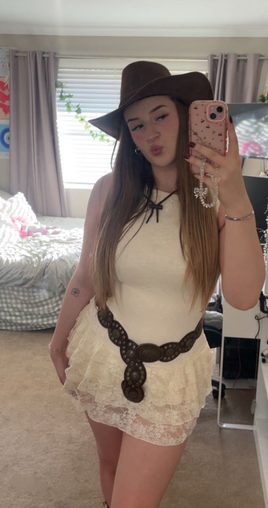 lily ݁˖ ❀ ⋆｡˚ tweet media