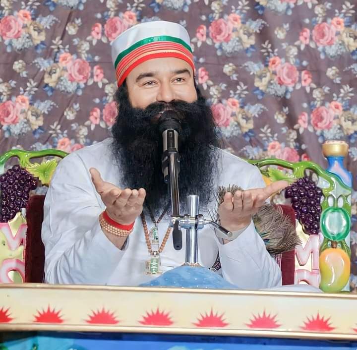 कुछ ना पा सकें तो क्या गम है।
 सतगुरु को पाया है ये क्या कम है।
 जो थोड़ी सी जगह मिली है।
 इनके चरणों में
 वो क्या किसी जन्नत से कम है..!!
#MySatguru