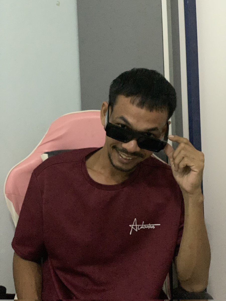 เลื่อยเปื่อย tweet media