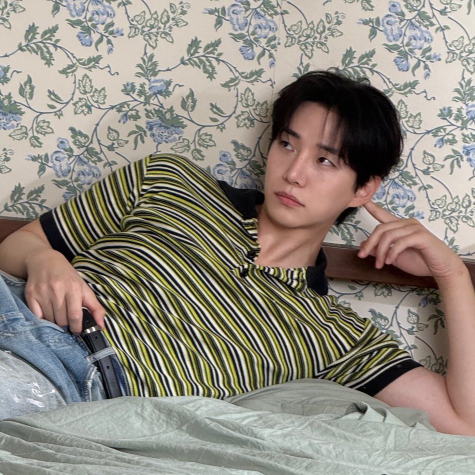 can we have a drama about brothers played by lee junho and park jinyoung?