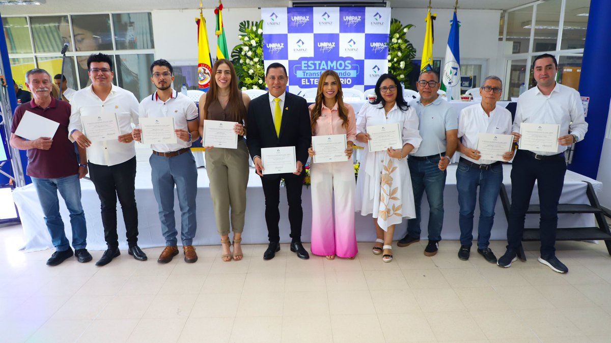 UNIPAZnoticias's tweet photo. #AltaCalidad| En el marco del 38° aniversario de UNIPAZ, los miembros del Consejo Directivo, junto al Rector, Dr. Oscar O. Porras Atencia, acompañaron el Acto Solemne de Agradecimientos https://t.co/HRlXnw6Hna
