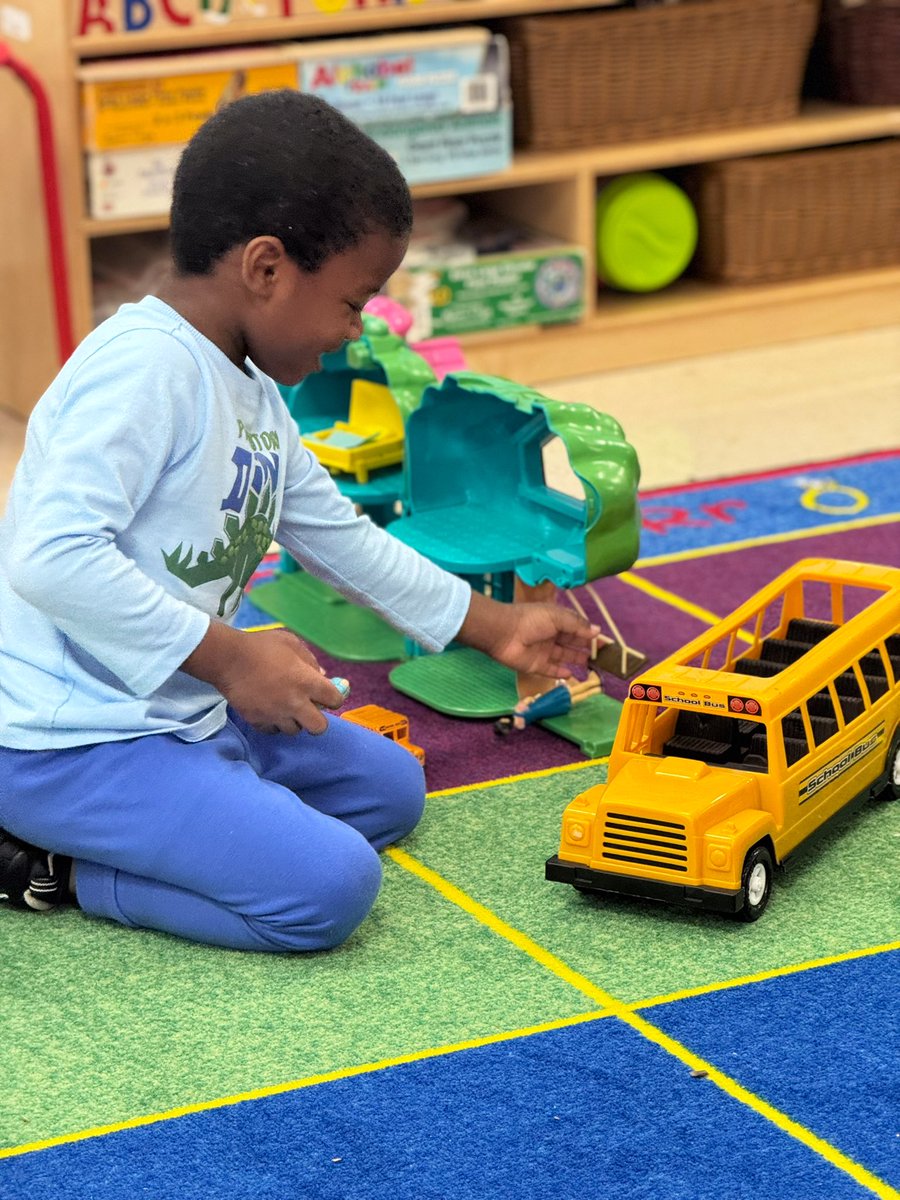 RCPS_EarlyLearn's tweet image. “Independent play = independent dreams. Today’s architect, tomorrow’s world-changer 🛠️💡”
#prek #independentplay #dph #pat #futurearchitect