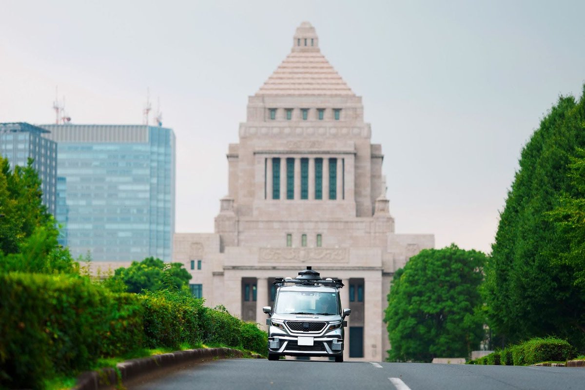 tier_iv_global's tweet image. TIER IV drives a new autonomous shuttle project at the National Diet! 🚗

Through this initiative, we will explore opportunities to accelerate the adoption of autonomous driving in the public sector ✨

Learn more here 👉
hubs.li/Q03TKv_s0

#TIERIV #AutonomousDriving