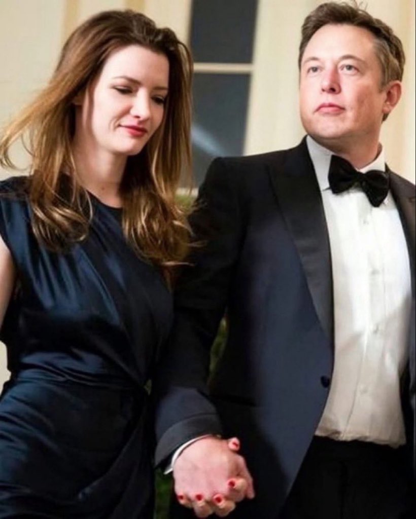 ElonMuskceoge's tweet image. Be honest!

Can you share your phone 📱 with your partner ?

Yes or No?