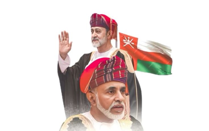 *ولنا في نوفمبر قصة عشق بين شعب ووطن وسلطان*،،
*كل عام وعمان تعانق المجد*،،
*كل عام والعماني بفخر وكرامة*،،
*كل عام ونهضة عمان متجددة*،،
*كل عام وبلادي بخير* 
*٢٠ نوفمبر*…