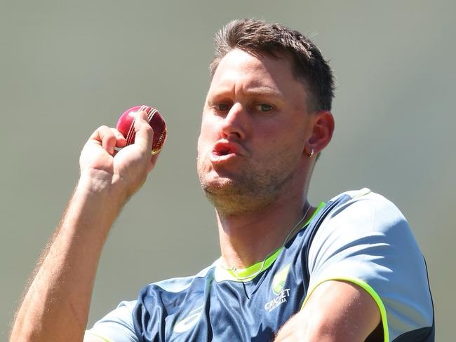 Beau Webster out, Jake Weatherald and Brendan Doggett in.
codesports.com.au/cricket/austra…