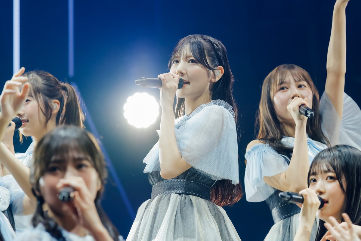 modelpress's tweet photo. 日向坂46河田陽菜
8年間のアイドル活動に幕

約10分間のスピーチで涙も
「本当に、アイドル人生、楽しかったな」

🔻スピーチ全文
https://t.co/dqm8DiEQAV

☀️セットリスト
1. ガラス窓が汚れてる
2. 酸っぱい自己嫌悪
3. 43年待ちのコロッケ
4. 言葉の限界
5. JOYFUL LOVE

#河田陽菜卒業セレモニー https://t.co/I6x1ums1Uu