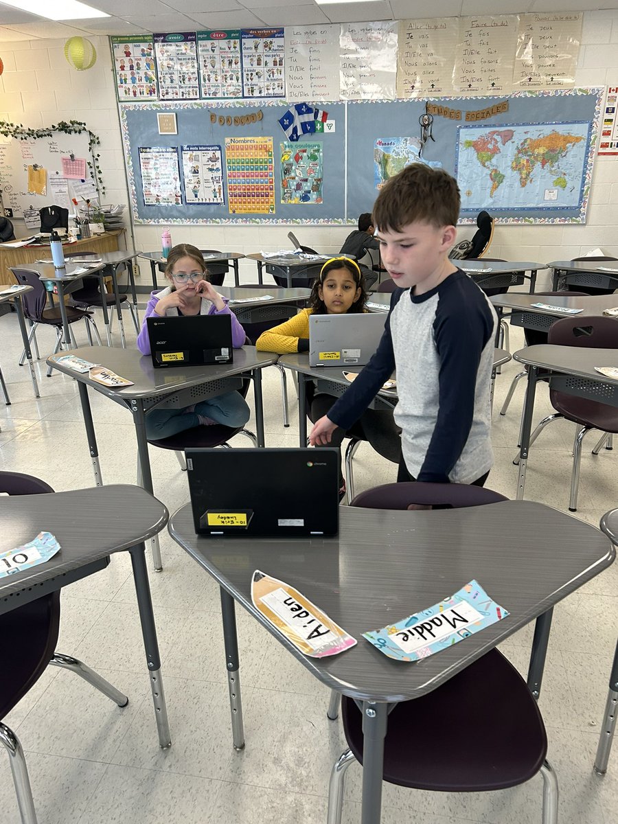 MmeRigucci's tweet photo. This week grade 4s were practicing for their presentations on a job they would like to do in the future. @ocsbBonjour #ocsbFSL https://t.co/LsgHwxVDvh