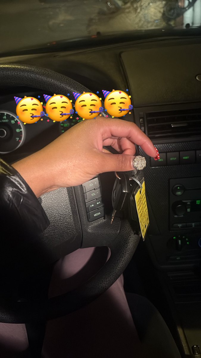 Md0lllll's tweet image. Deleted uber and Lyft WHEW!😛😛😛