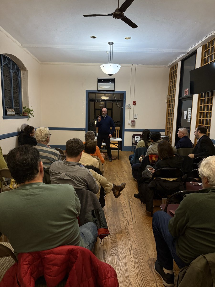 JFK_Democrats's tweet photo. In the November meeting, the JFK Democratic Club heard from NYS Senator @jessicaramosqns who provided a legislative update and Judge-Elect Aron Wright-Fernandez.

#NYC #Democrats https://t.co/ccswpRnHqo