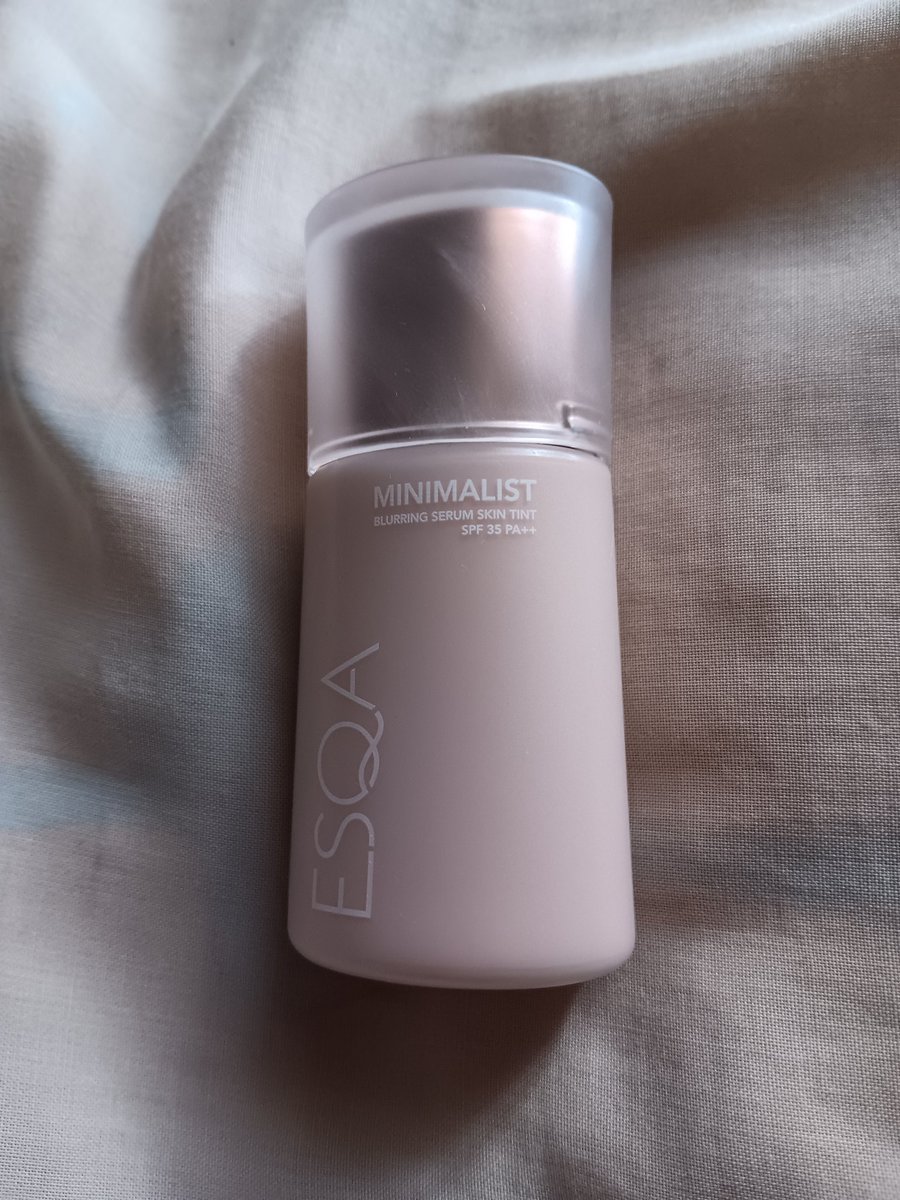 Dsunzets's tweet photo. Preloved skintint esqa shade biscuit, exp 12/07/2028. 
Bisa oren🍊✅️
price: 80k 
bener bener baru dipake 2× dan itu pakenya se dot aja. Aku jual karena salah shade. https://t.co/iIUnKVfi2m
