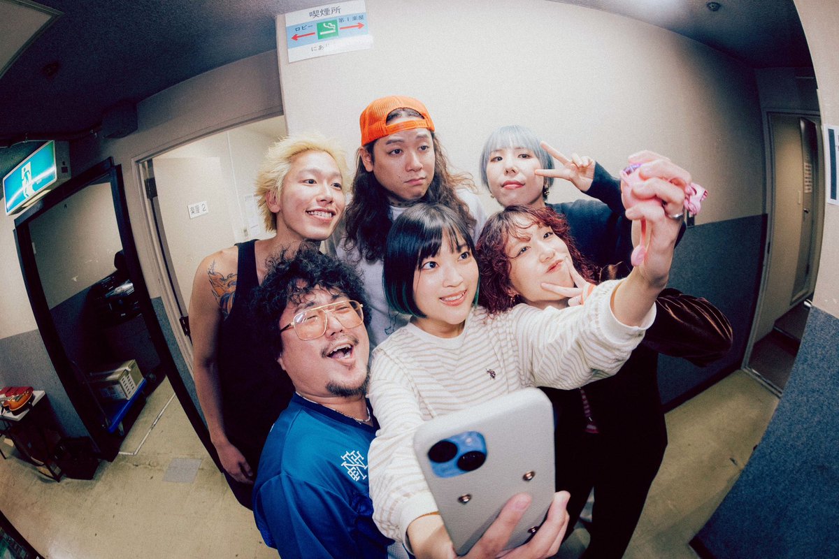 mmkHB's tweet photo. ENTH、ありがと〜
ずっとかっこいい

産休サンキューツアー残すところあと3本！ヒュー！ https://t.co/9kGIv9RNp7