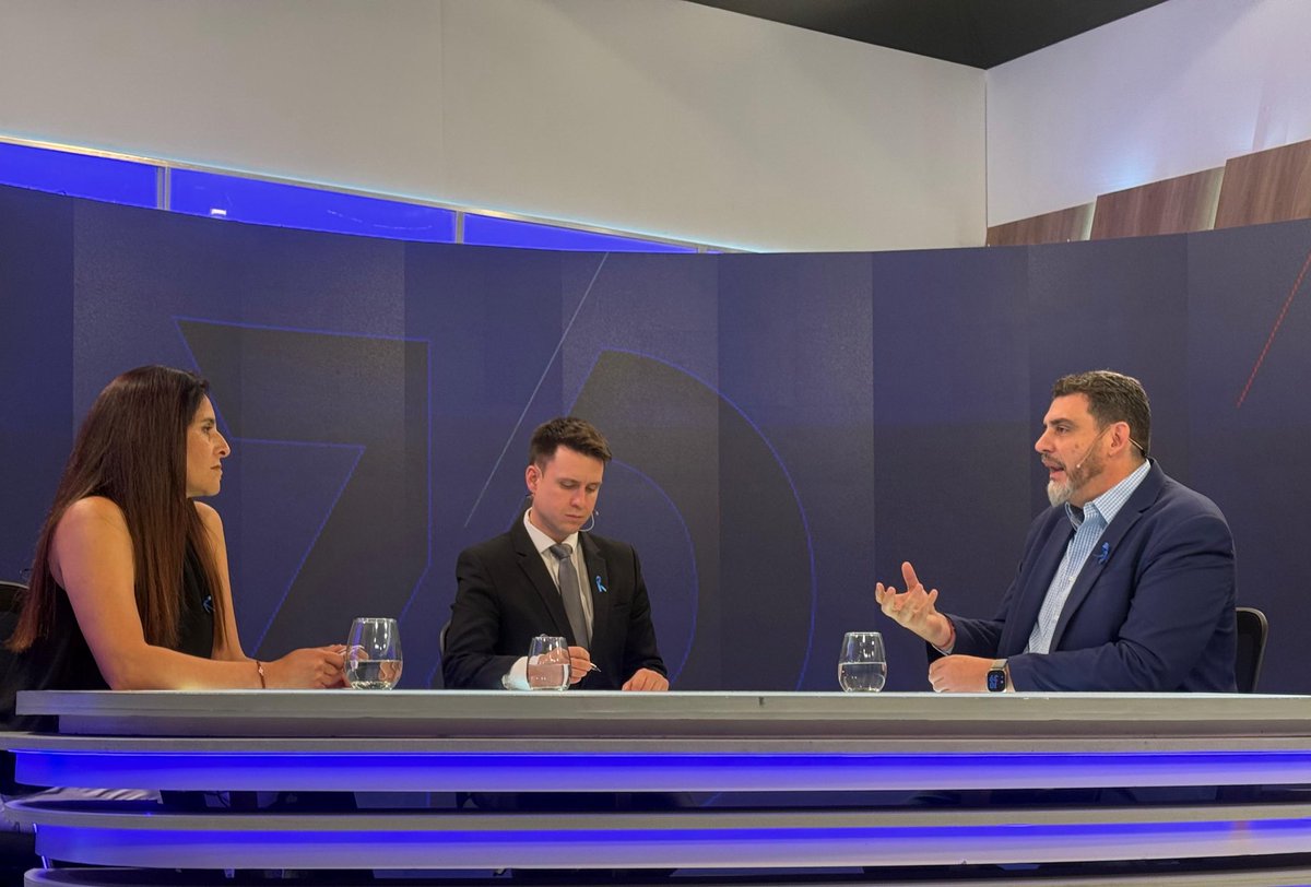 Es un tema de confianza el haber logrado tener el presupuesto con los votos que tuvimos

Los proyectos de Presupuesto, Avalúo e Impositiva estuvieron un mes y medio o 45 días para su estudio y discusión.

En vivo por  #SeptimoDía