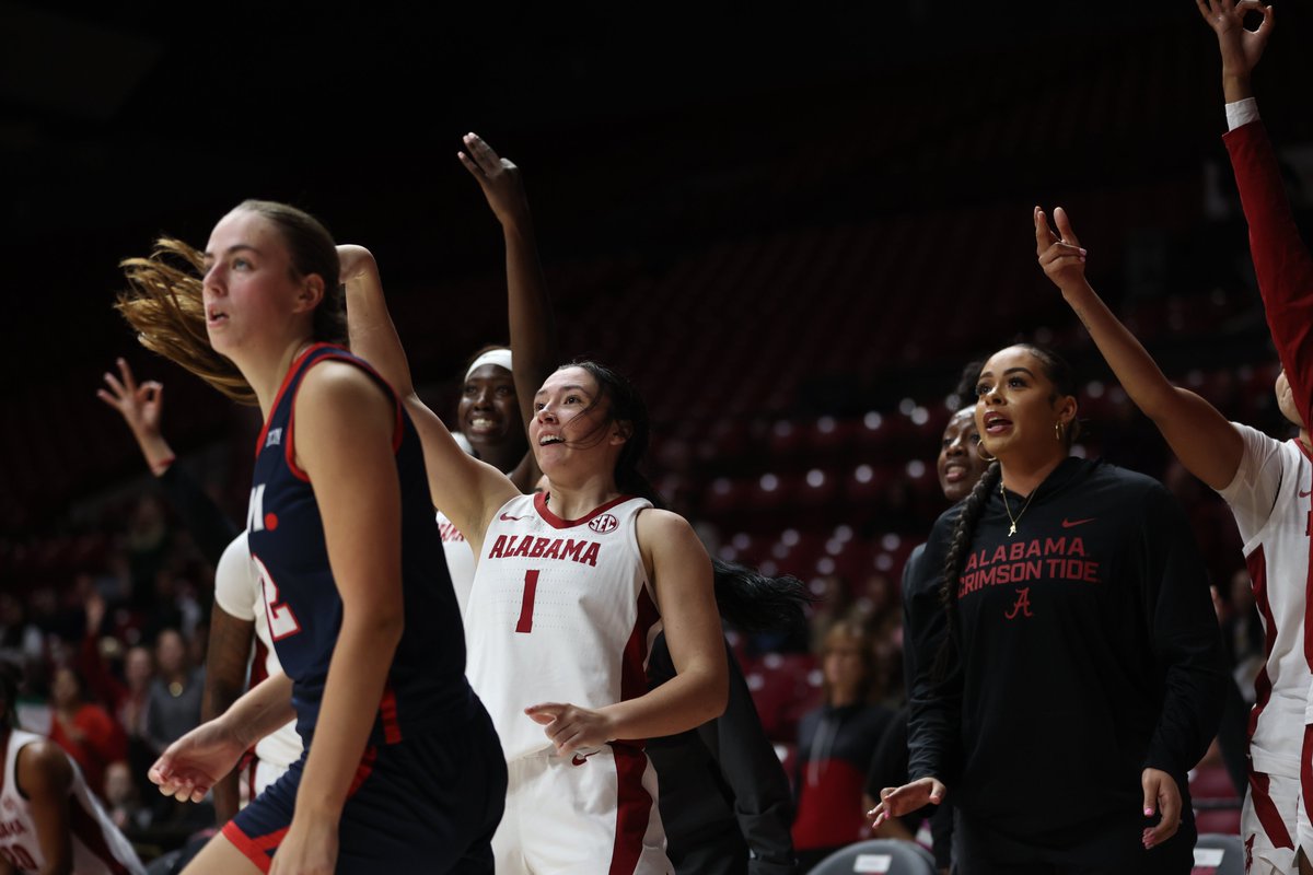 AlabamaWBB's tweet image. THE FRESHMAN FROM SPRING GARDEN IS ON FIRE! 🔥