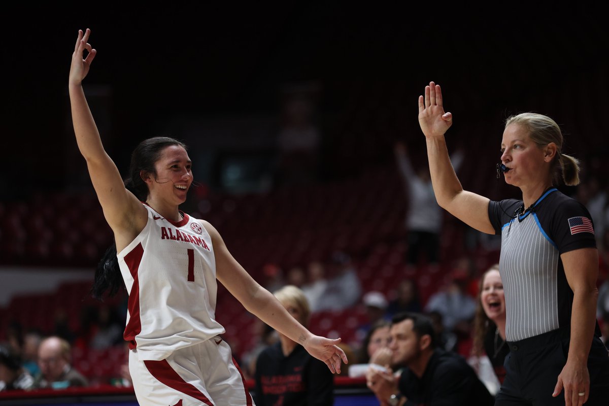 AlabamaWBB's tweet image. THE FRESHMAN FROM SPRING GARDEN IS ON FIRE! 🔥