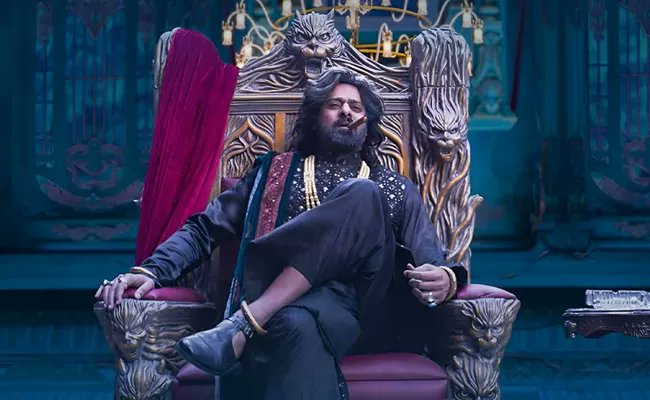 AlwaysBollywood's tweet image. #TheRajaSaab gears up for North America rampage 🔥🔥

Advance bookings open on December 8th, premiers to begin on Jan 8✅

#Prabhas #Fauji #Spirit