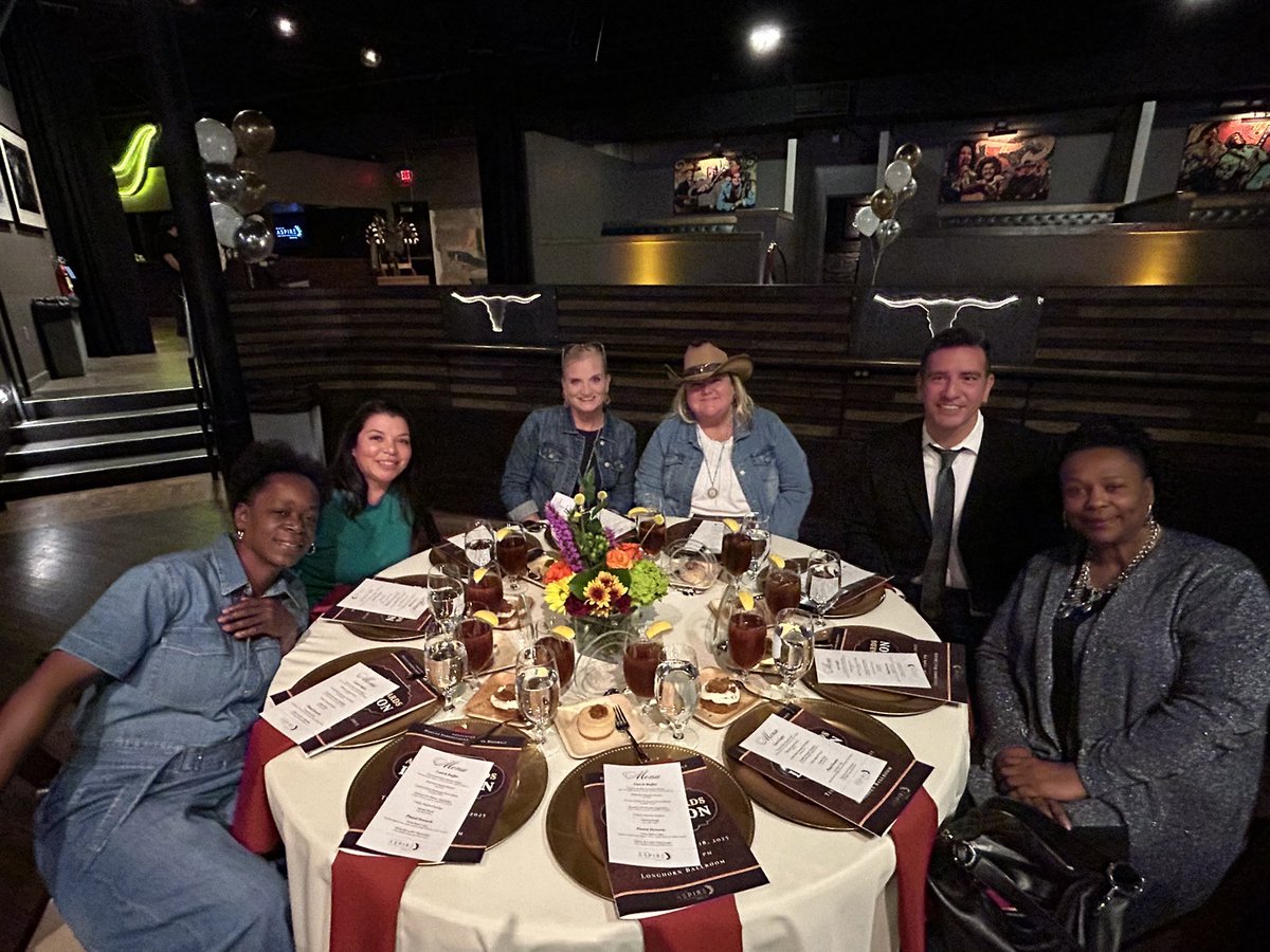 Tom C. Gooch Elementary tweet media