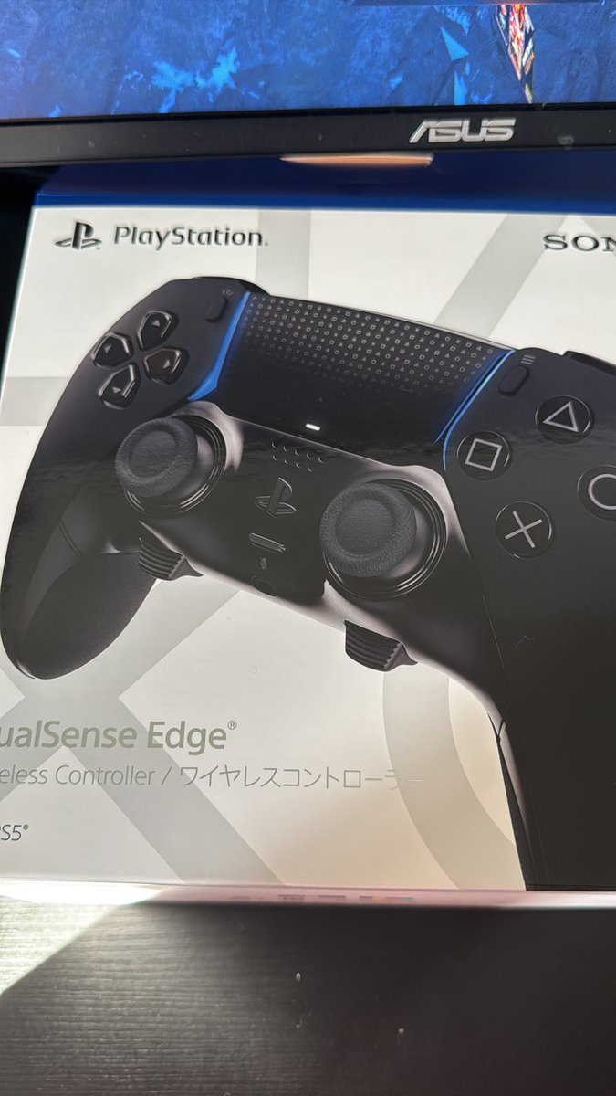 シュウ tweet media