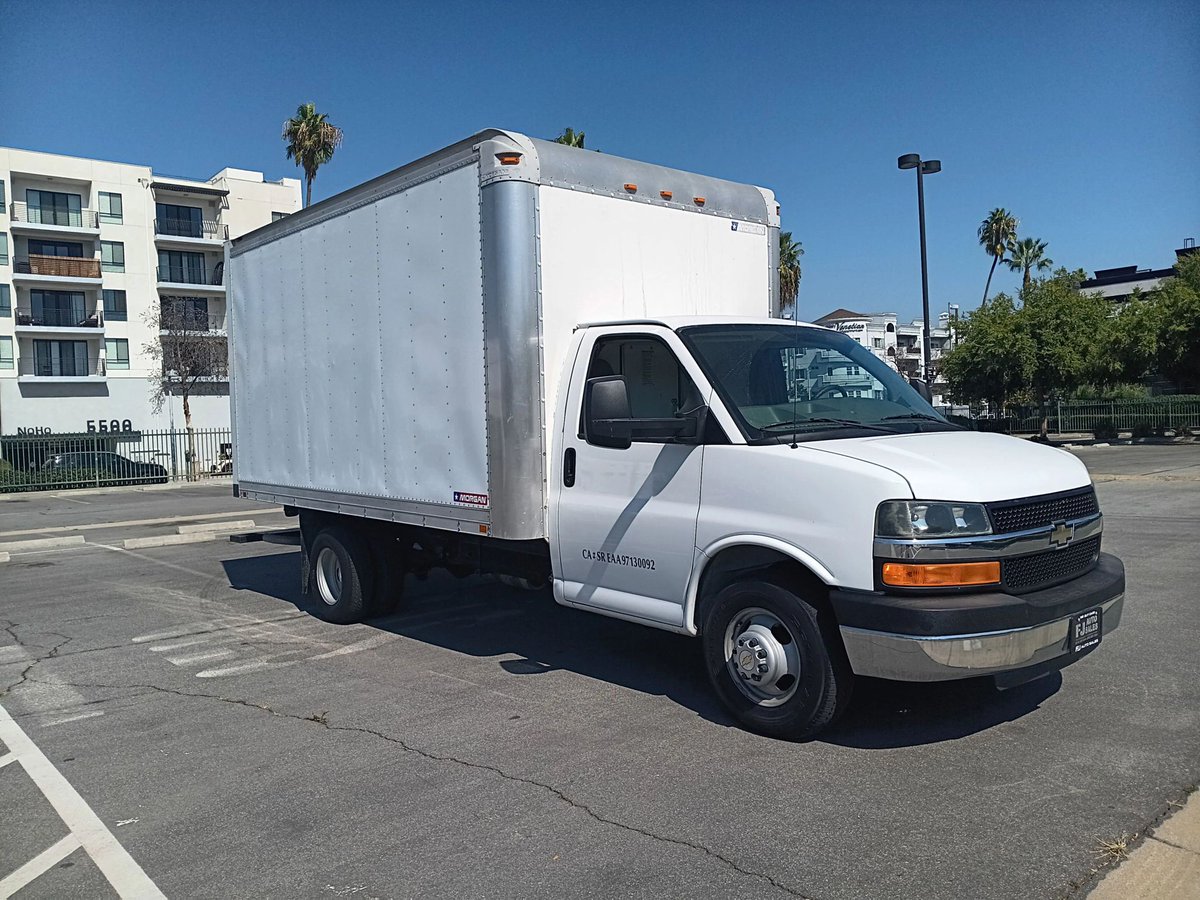FJAutoSale's tweet image. 🚚💪 Ready to work! Check out this 2012 Chevrolet Express 3500 Box Truck — built for hauling, delivering, and getting the job DONE. Reliable, spacious, and perfect for any business on the move.
#ChevyExpress #Truck #BoxTruck #Chevrolet #chevy #chevroletexpress #FJAuto