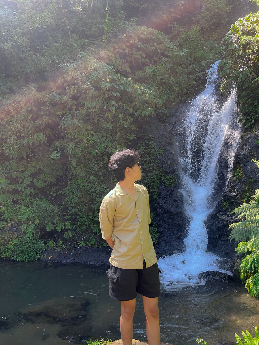 nameless tweet media