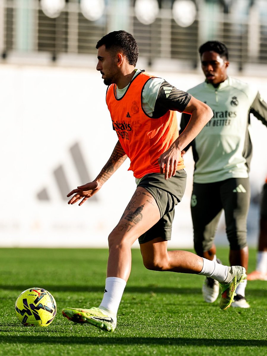 alice_iice's tweet image. Daily training

#RealMadrid
#HalaMadrid
#RMFans
#RMCF
#Madridistas
#VamosReal
#HalaMadridYNadaMas