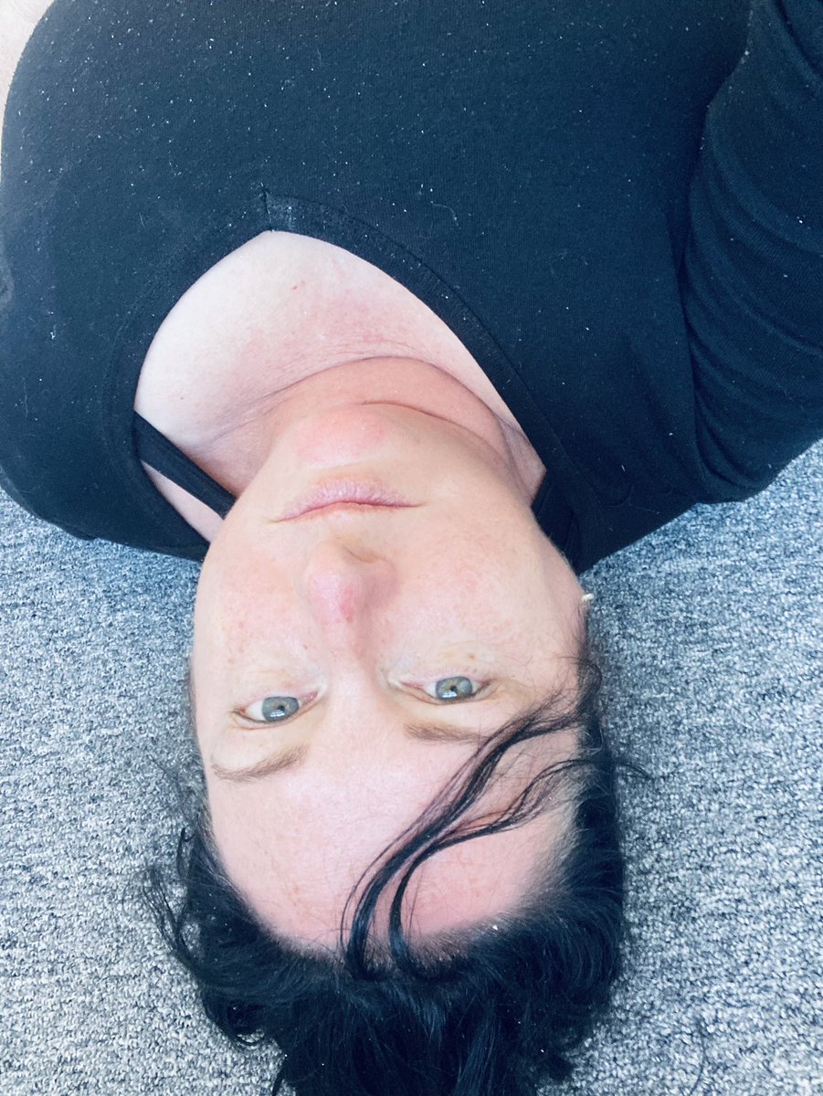 gomichild's tweet image. Someone please pick me up off this floor and take me back to Melbourne pleeeeease.

#SoTired