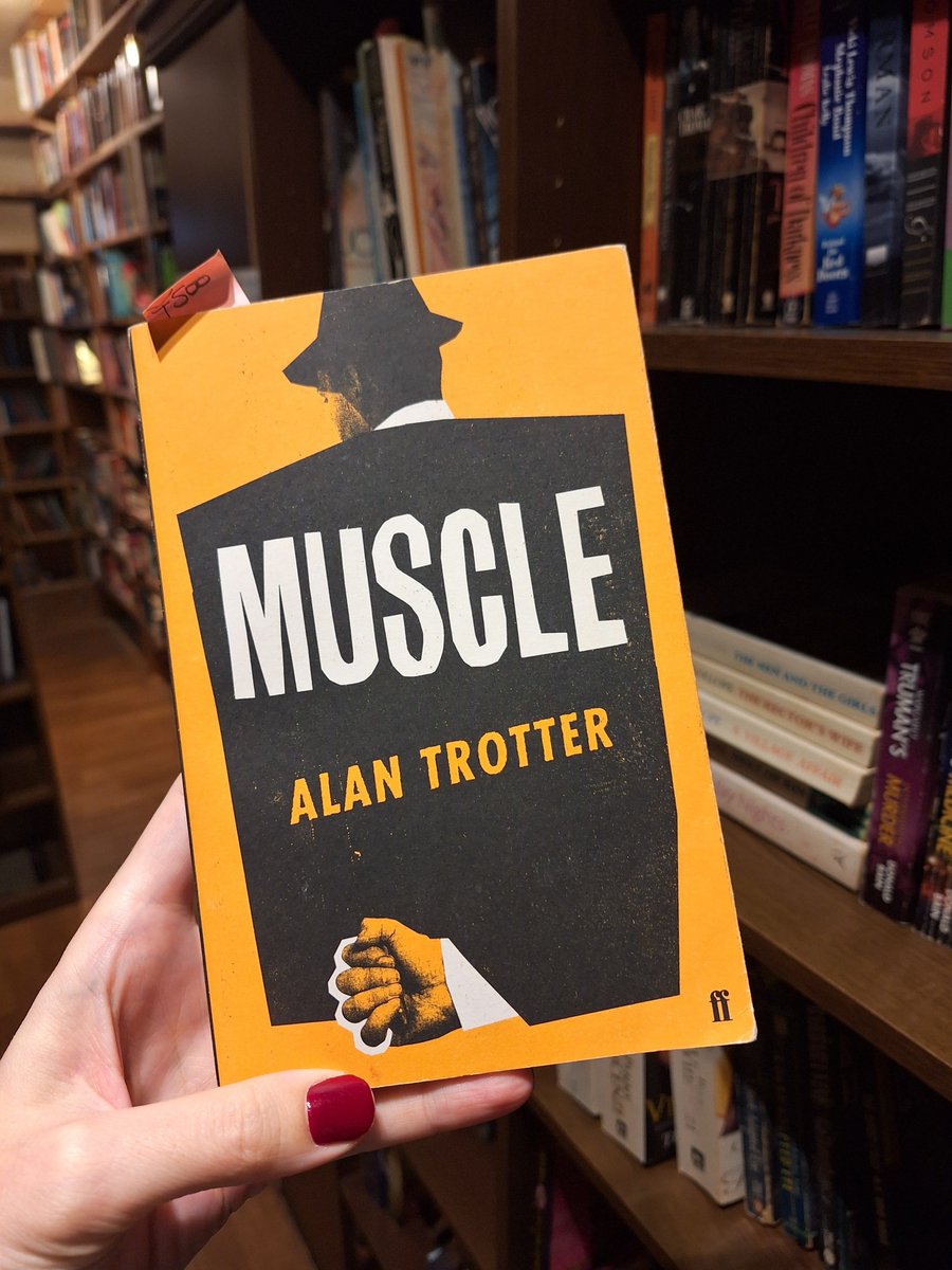 infinitybook's tweet photo. “There’s violence in the gaps between what we say and what we mean.” — Muscle, Alan Trotter

Surreal noir meets dark philosophy — now at Infinity Books Japan.

#alantrotter #muscle #洋書 #古本 #infinitybooks https://t.co/aQ179tjyoO