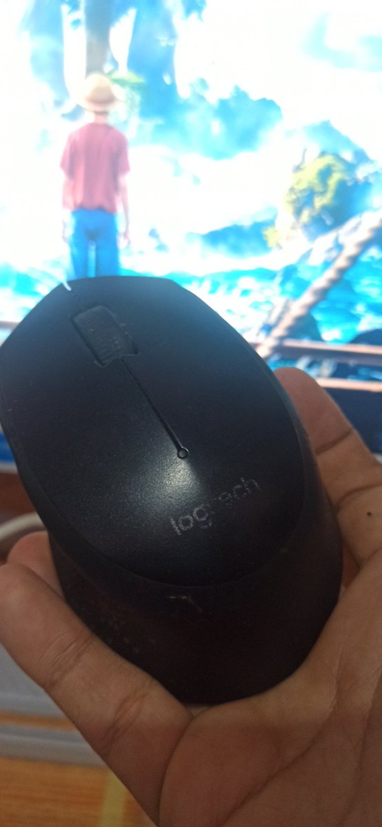 apip_tech's tweet image. Masih menjadi mouse terbaik, sejak 2019 🤣🤣