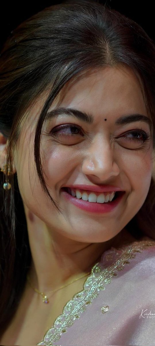 Beauty isn’t about having a pretty face. It’s about having a Pretty Mind, a Pretty Heart, and a Pretty Soul.😍🤍

<a href="/iamRashmika/">Rashmika Mandanna</a> 
#RashmikaMandanna