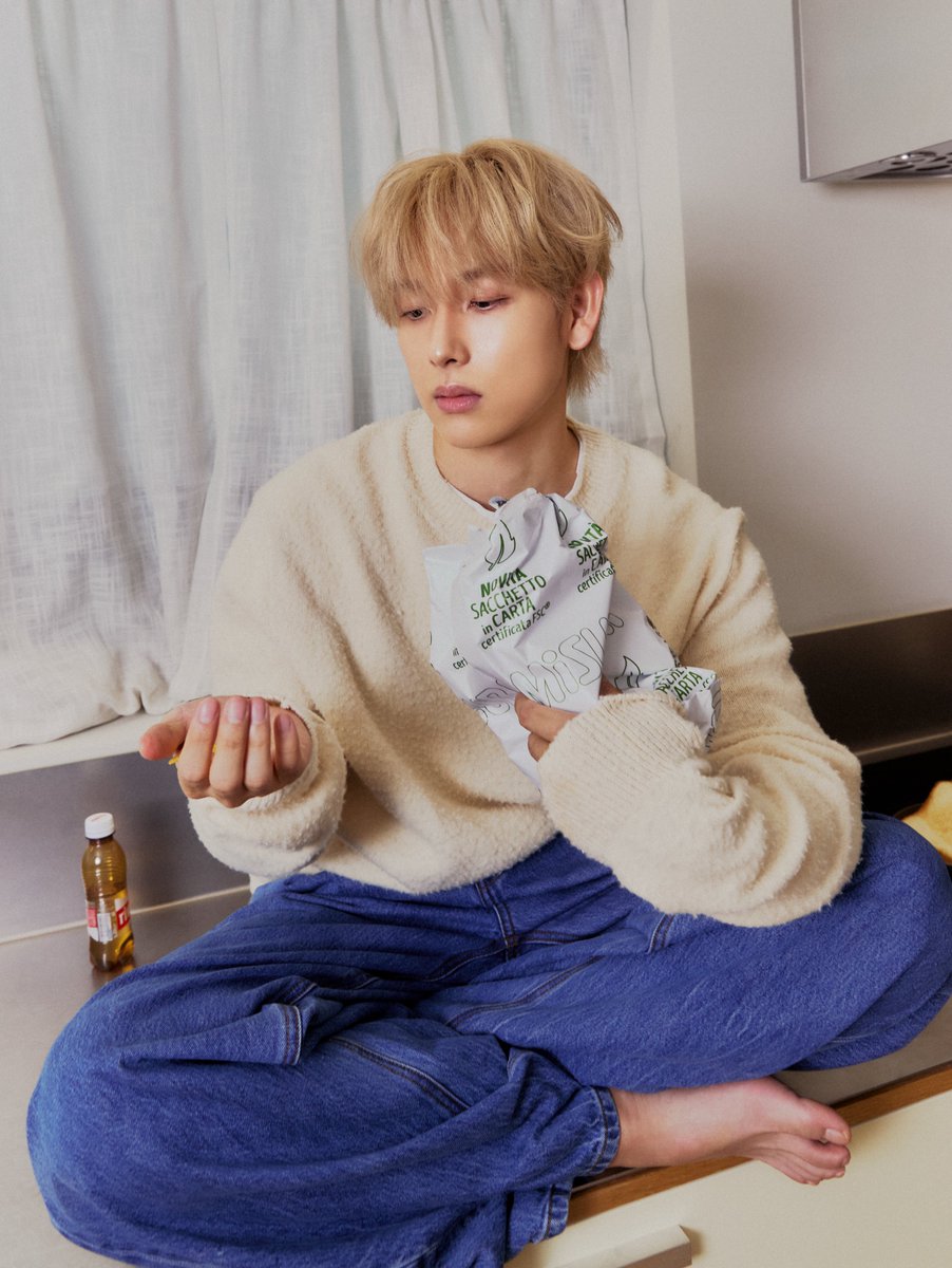 smtown_smart's tweet photo. ‘The Reason’ 
[Concept Photo #2]

Yim Siwan  【The Reason - The 1st Mini Album】
➫ 2025.12.05 6PM (KST)

💿Physical Album Pre-order
https://t.co/BKRVCEHrkH

#YimSiwan #임시완 #TheReason 
#YimSiwan_TheReason 
#SMArt #스마트 #슴아트 https://t.co/mvjyKMjJeW