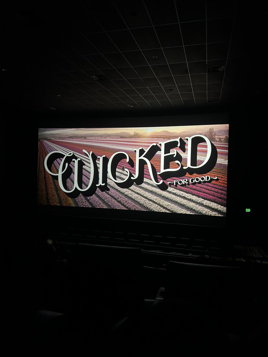 SAPPHlCSAM's tweet image. oh nobody talk to me ever again i’m a MESS