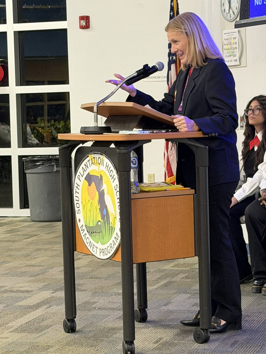 It was a phenomenal night at South Plantation High School at the “Mentoring Tomorrow’s Leaders” induction ceremony! 

Mentoring Tomorrow’s Leaders (MTL) is a peer-to-peer mentoring and student leadership program that serves students in grades 6th – 12th  with an emphasis on high