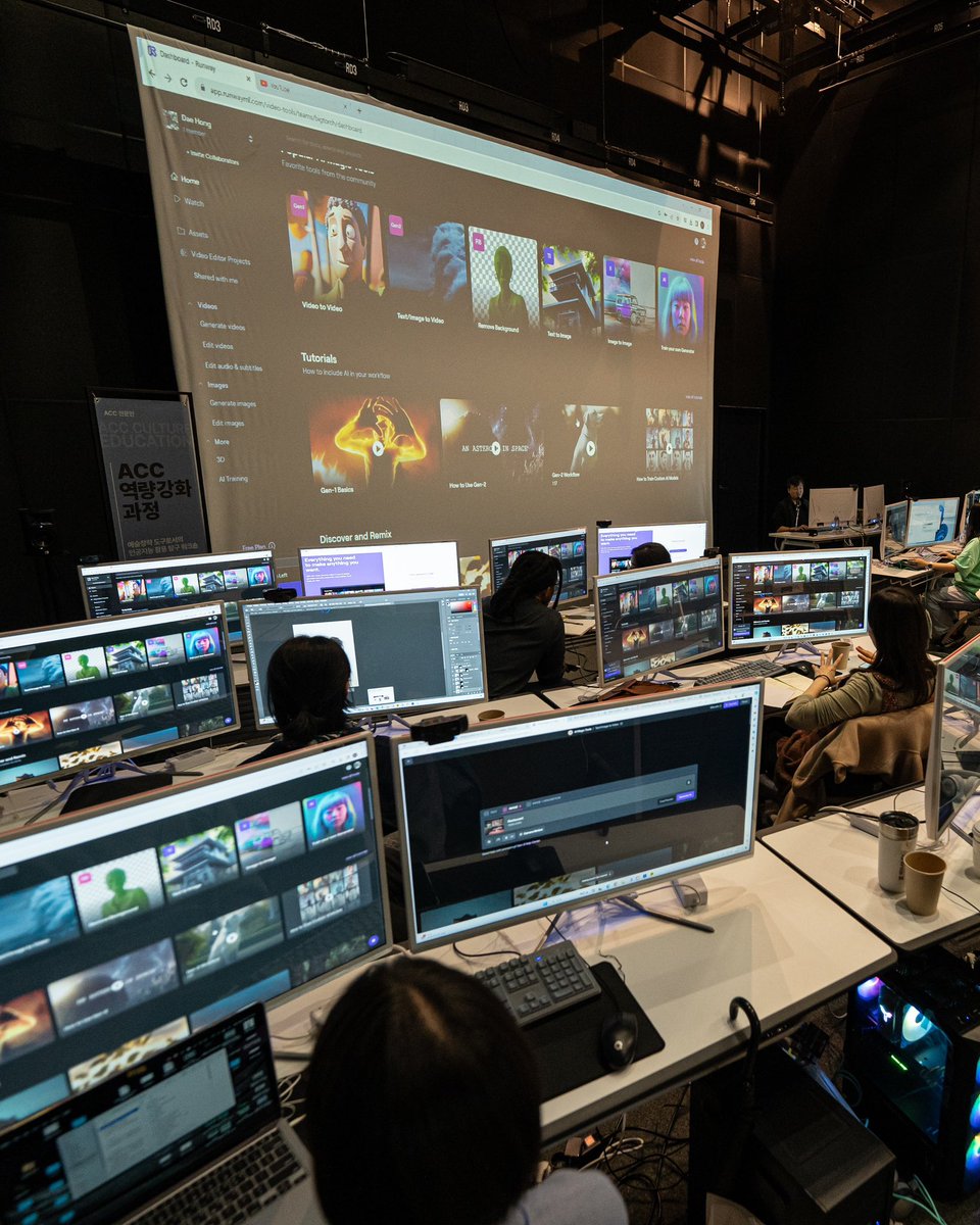 WeLoveACC's tweet image. #ACC교육 

📌생성적 상상력: 미디어 아티스트를 위한 AI 창작 워크숍

생성형 AI를 활용해 텍스트, 이미지, 영상, 3D, 인터랙티브 작업까지
다양한 형태의 창작을 경험해 보는 프로그램입니다. 

✔️모집기간: ~ 2025.11.27.(목) 18:00까지
🔗 acc.go.kr/main/education…

#생성형AI #AI예술